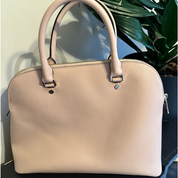 Beautiful Blush color Michael Kors handle bag 💖 - Picture 4 of 7